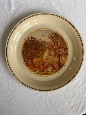 Cornerstone by Corning Classic Cream Harvest Scene plate
